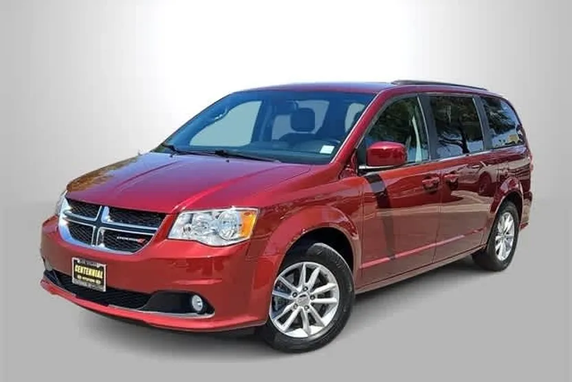2020 Dodge Grand Caravan SXT photo 1