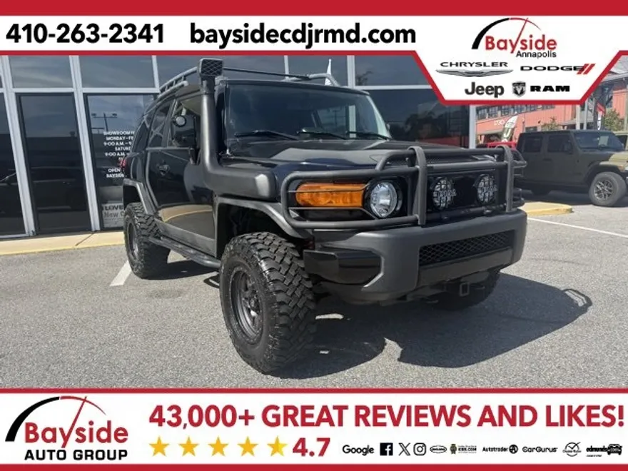 2013 Toyota FJ Cruiser Base photo 1