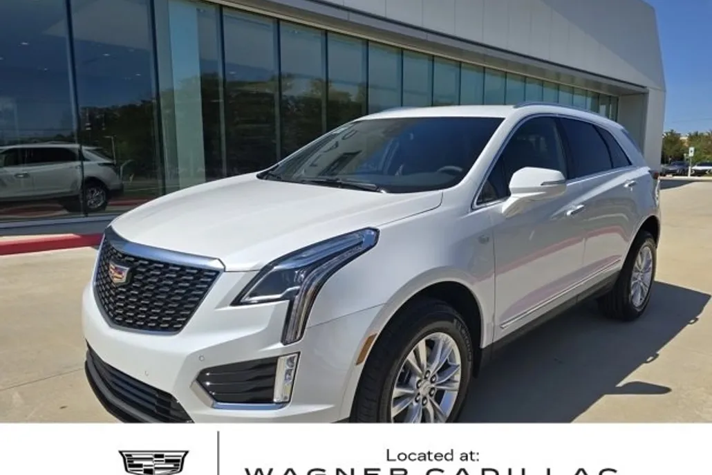 2025 Cadillac XT5 Luxury photo 1