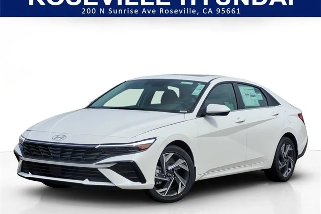 2025 Hyundai Elantra SEL Convenience photo 1