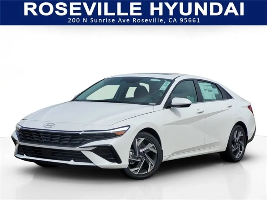 2025 Hyundai Elantra SEL Convenience photo 1