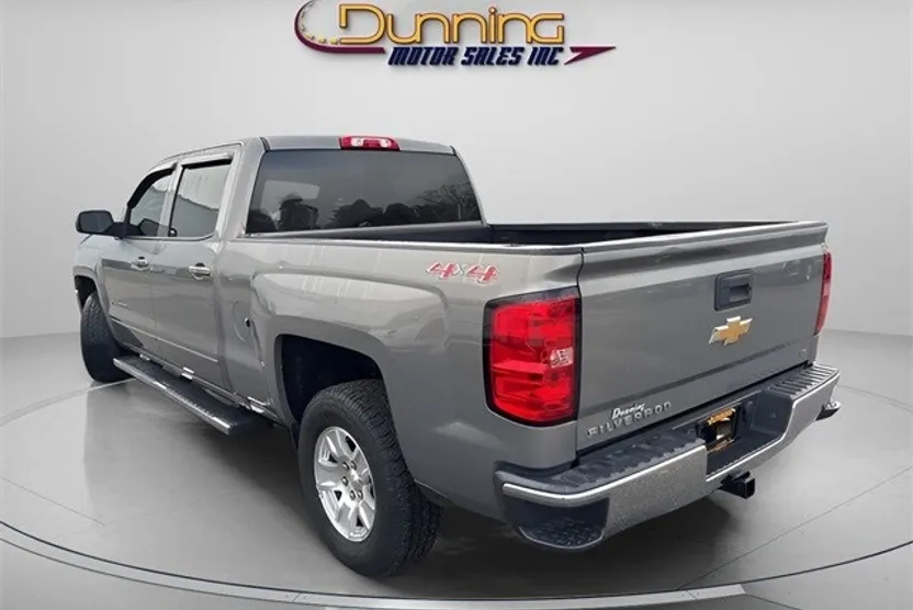 2017 Chevrolet Silverado 1500 photo 1