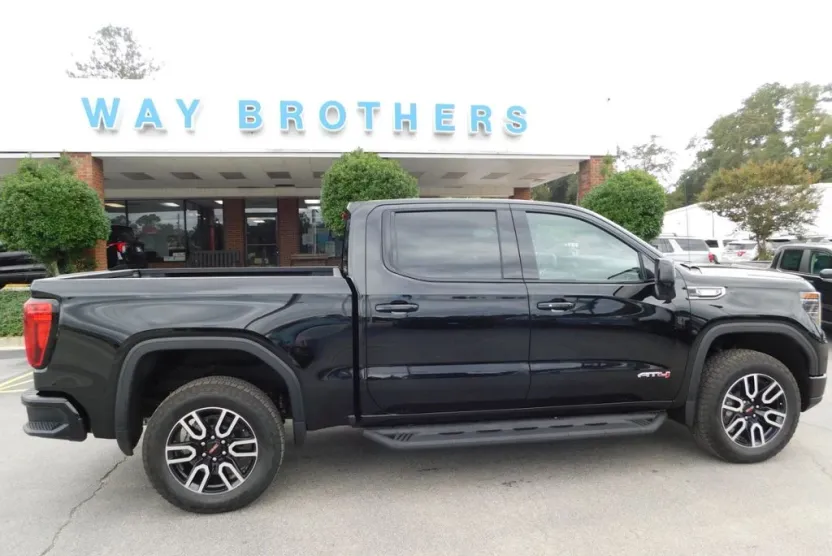 2026 Gmc Sierra 1500 AT4 photo 1