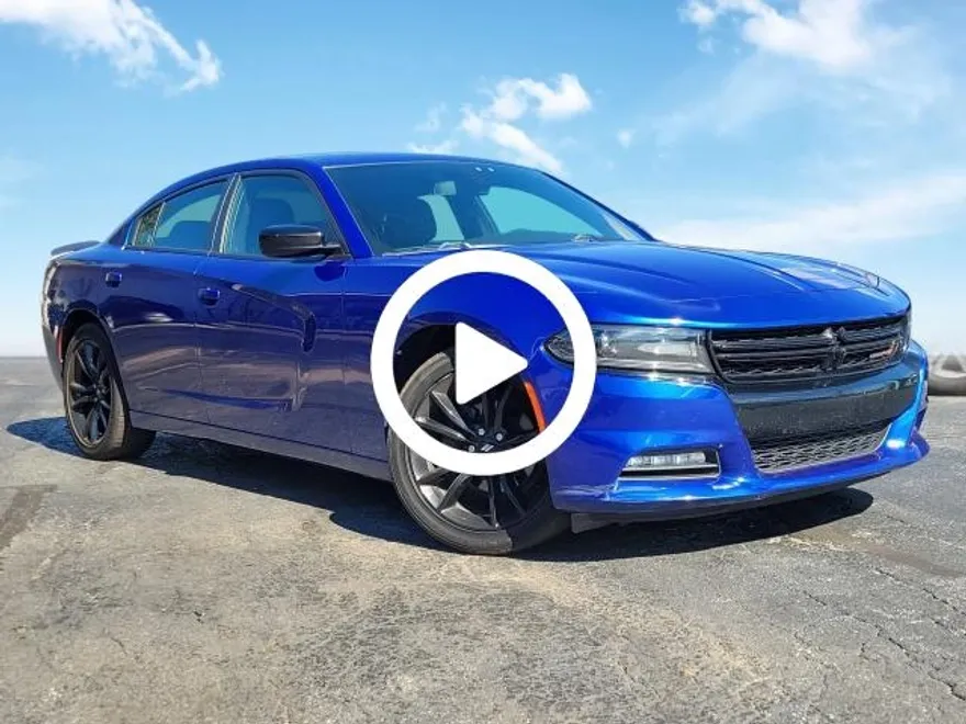 2018 Dodge Charger SXT Plus photo 1