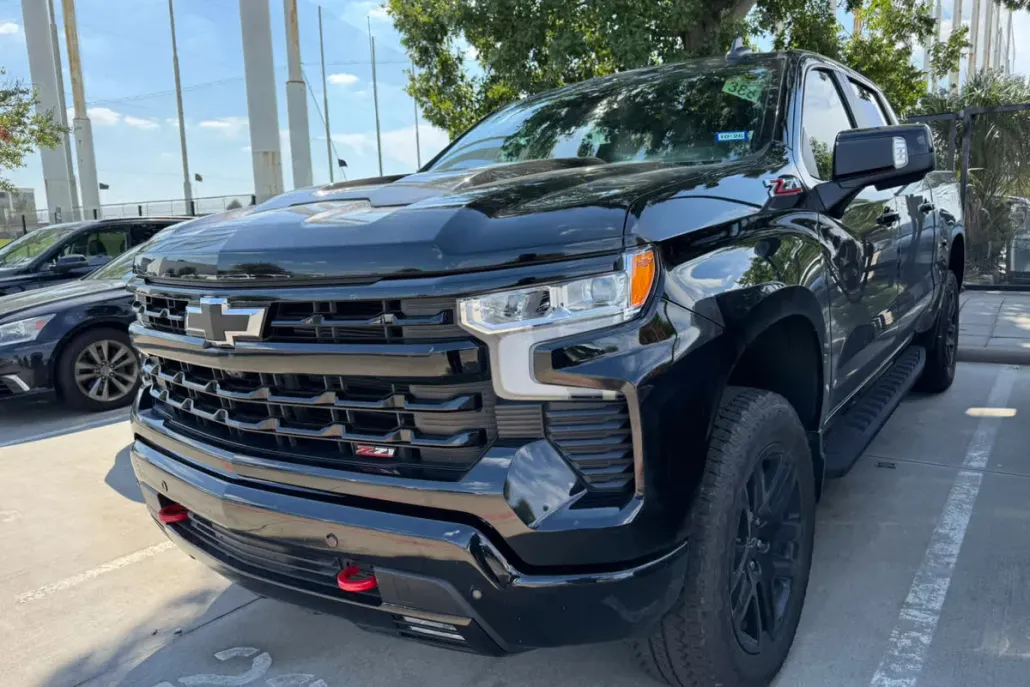 2024 Chevrolet Silverado 1500 LT Trail Boss photo 1