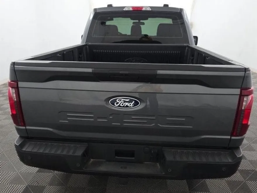 2025 Ford F-150 XL photo 1