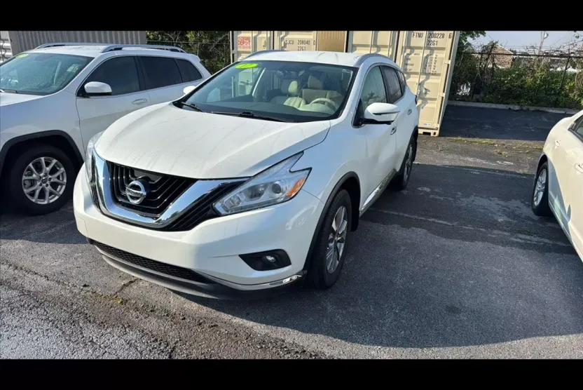 2017 Nissan Murano SL photo 1