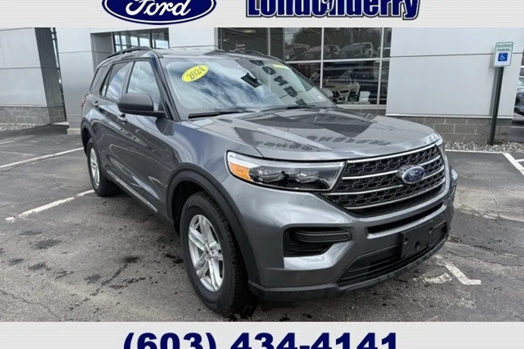 2024 Ford Explorer XLT photo 1