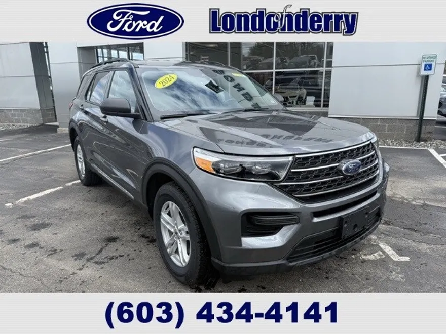 2024 Ford Explorer XLT photo 1
