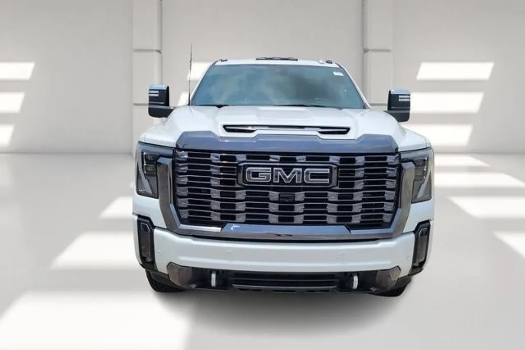 2024 Gmc Sierra 2500 HD Denali Ultimate photo 1
