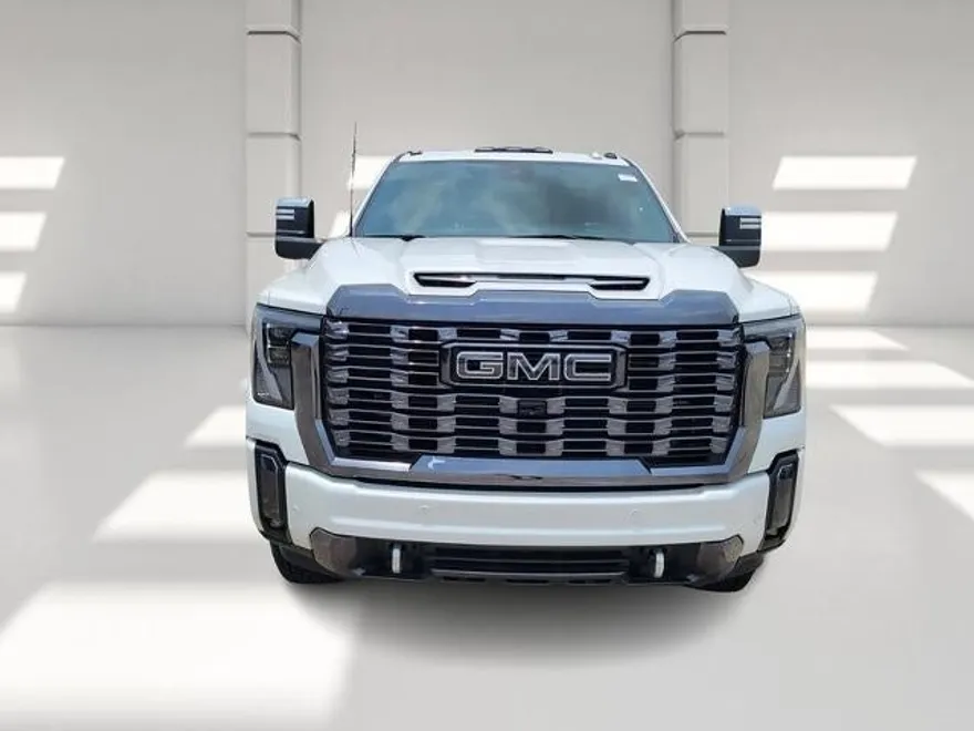2024 Gmc Sierra 2500 HD Denali Ultimate photo 1