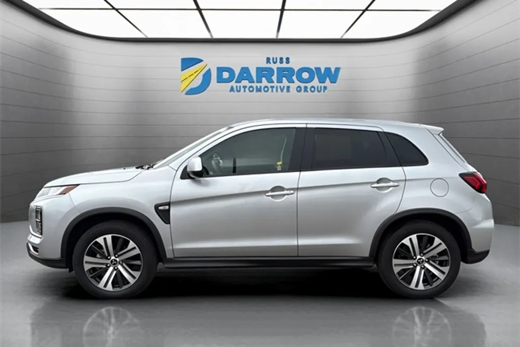 2023 Mitsubishi Outlander Sport ES photo 1