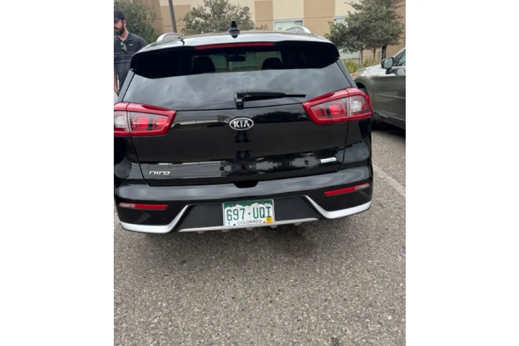 2017 Kia Niro LX photo 1