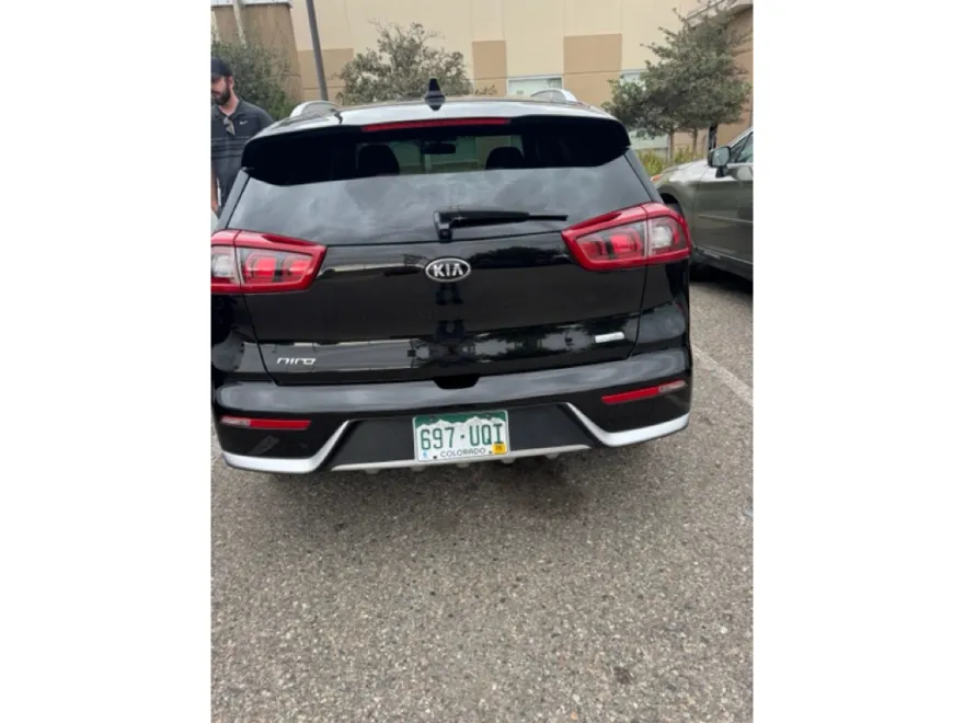 2017 Kia Niro LX photo 1