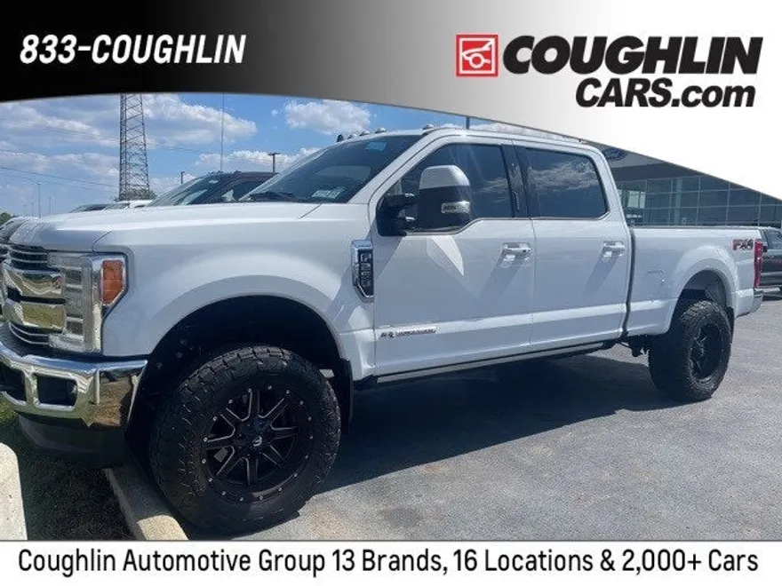 2019 Ford F-250 Lariat photo 1