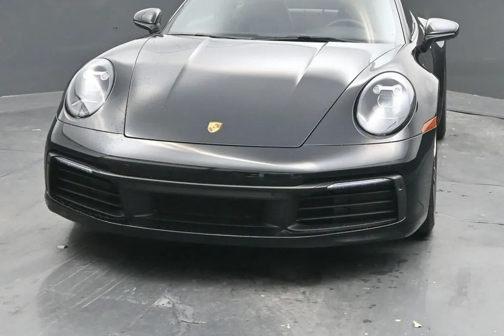 2020 Porsche 911 Coupe photo 1