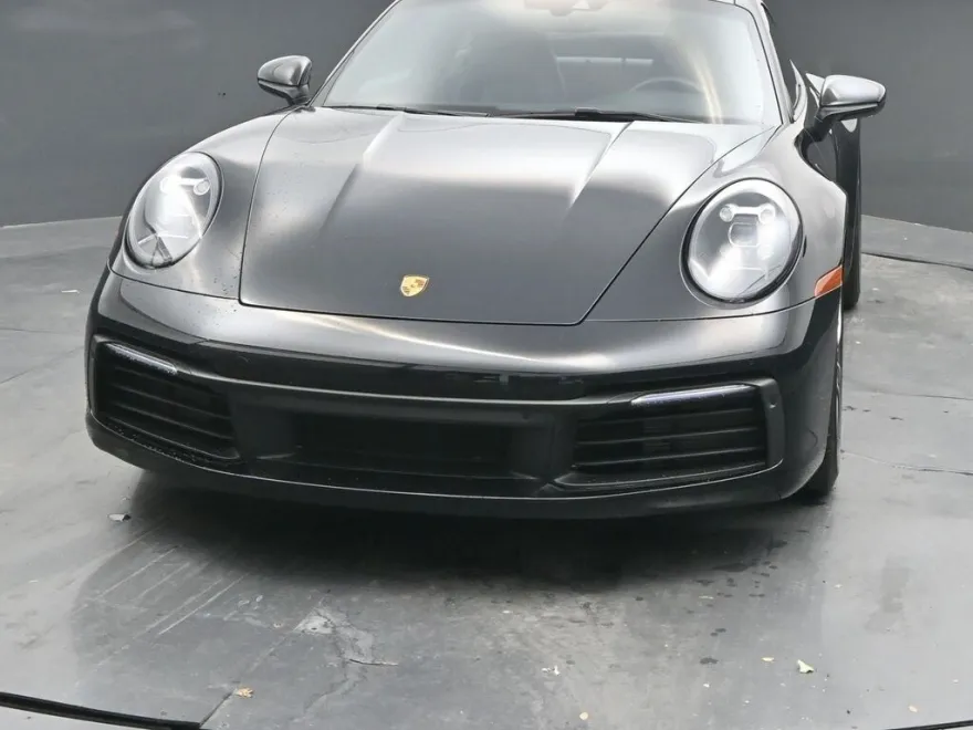 2020 Porsche 911 Coupe photo 1