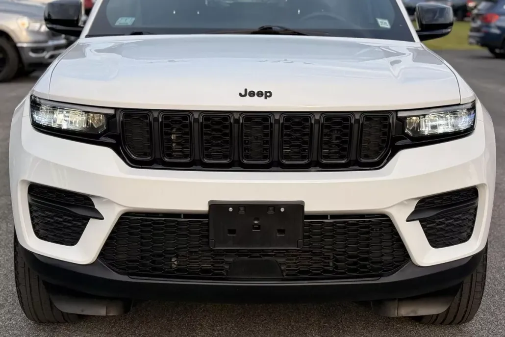 2025 Jeep Grand Cherokee Altitude X photo 1