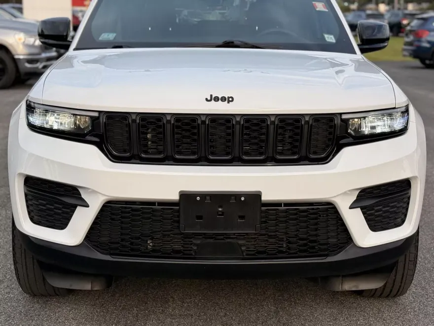 2025 Jeep Grand Cherokee Altitude X photo 1