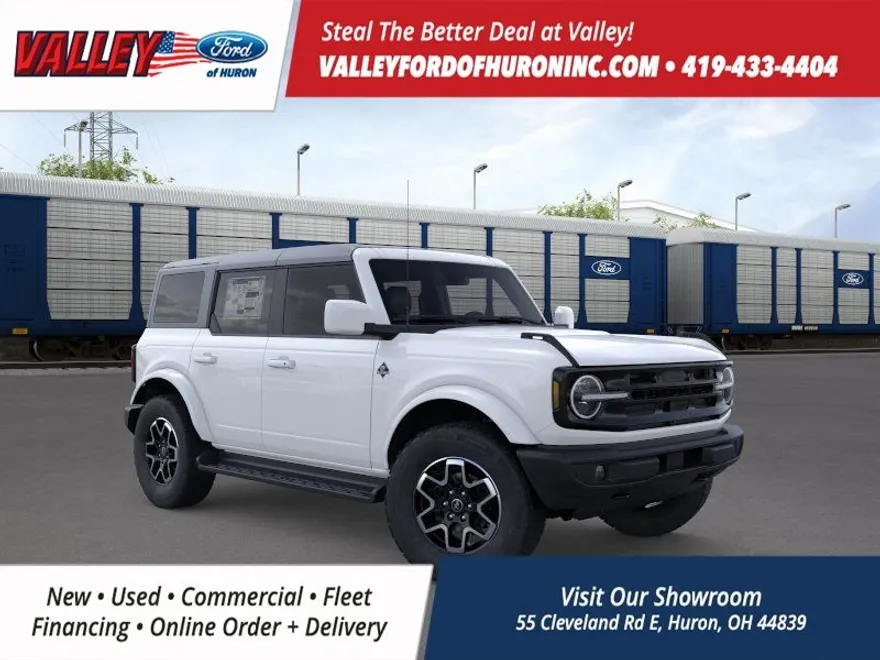 2025 Ford Bronco Outer Banks photo 1