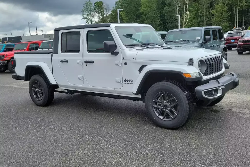 2024 Jeep Gladiator Sport S photo 1