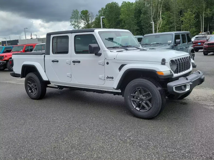 2024 Jeep Gladiator Sport S photo 1