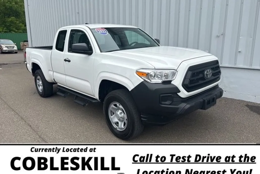 2022 Toyota Tacoma 4x4 Access Cab photo 1
