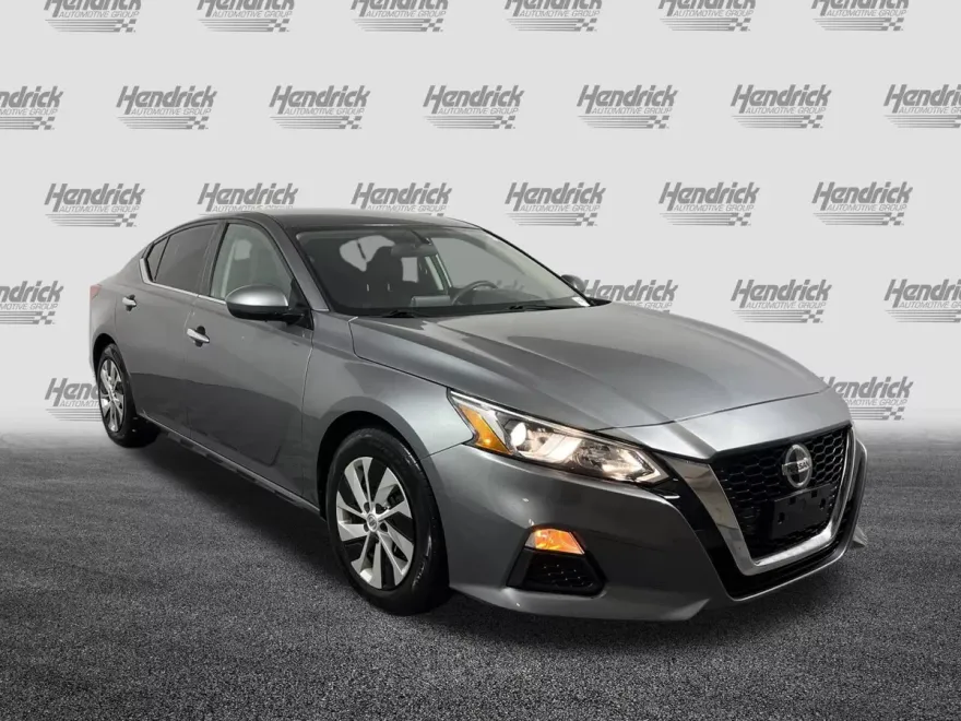 2020 Nissan Altima 2.5 S photo 1