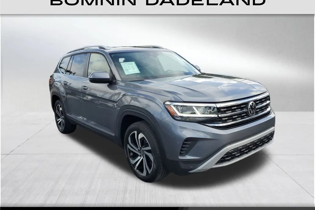 2023 Volkswagen Atlas SEL photo 1