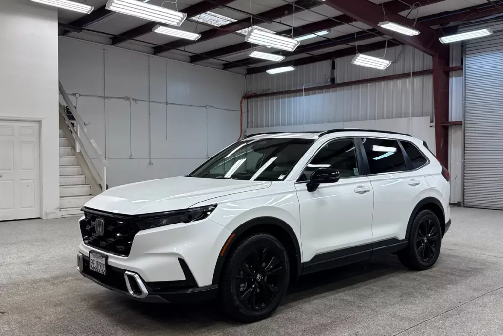 2023 Honda CR-V Hybrid Touring photo 1