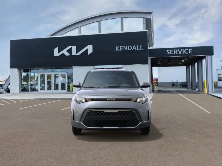 2025 Kia Soul LX photo 1