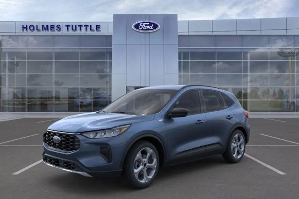 2025 Ford Escape ST-Line photo 1