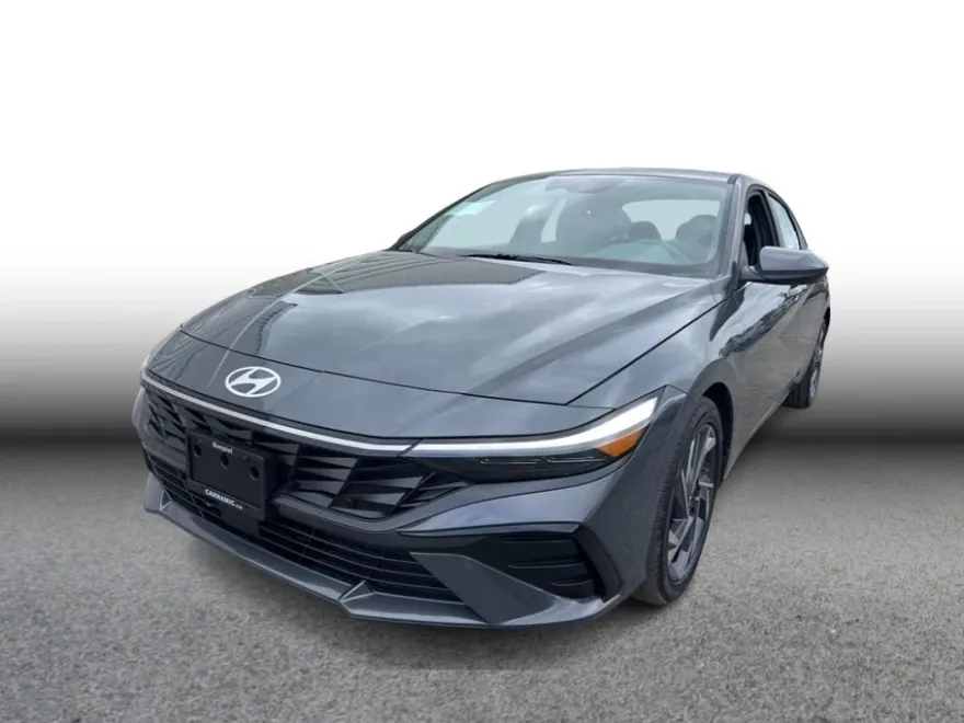 2025 Hyundai Elantra SEL Convenience photo 1
