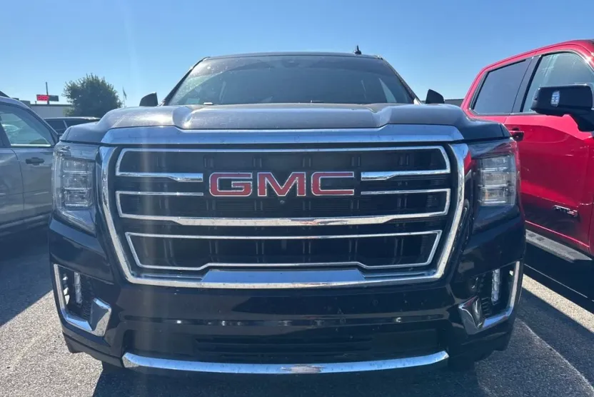 2022 Gmc Yukon SLT photo 1