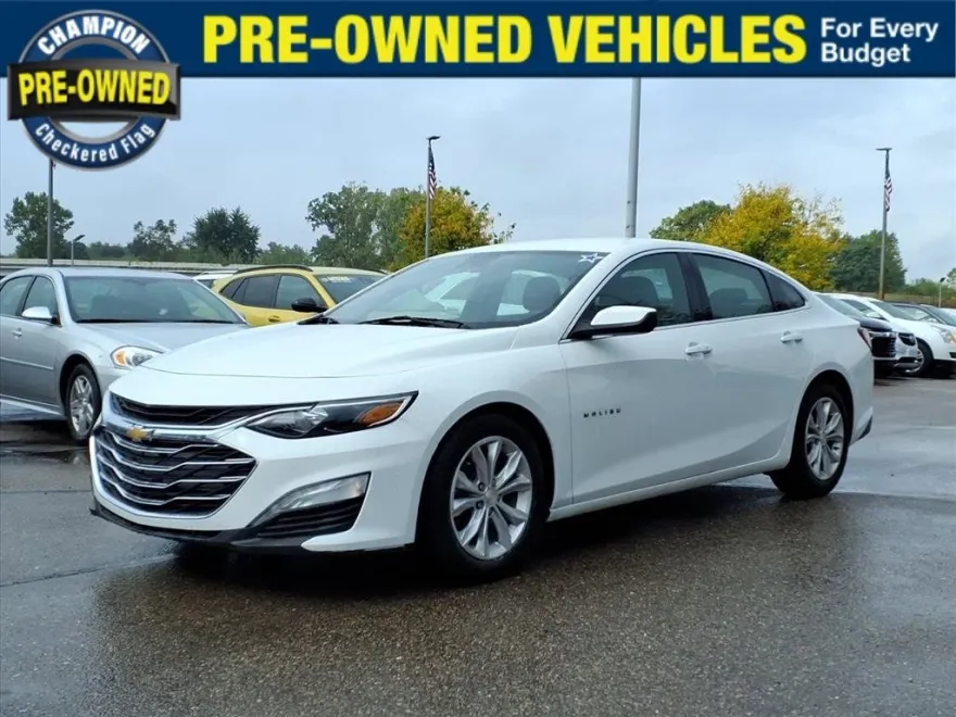 2019 Chevrolet Malibu Hybrid photo 1