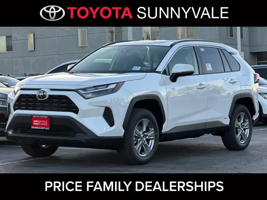 2025 Toyota RAV4 Hybrid LE photo 1