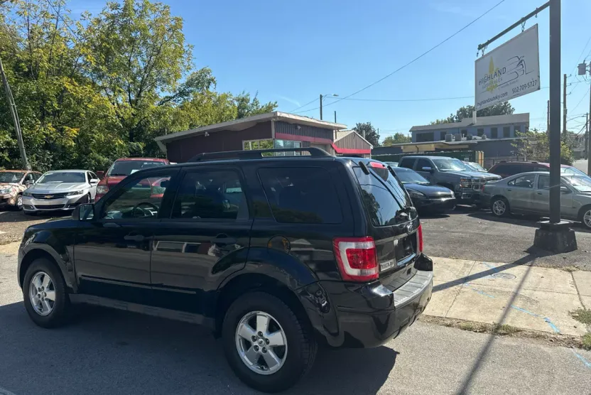 2012 Ford Escape XLT photo 1