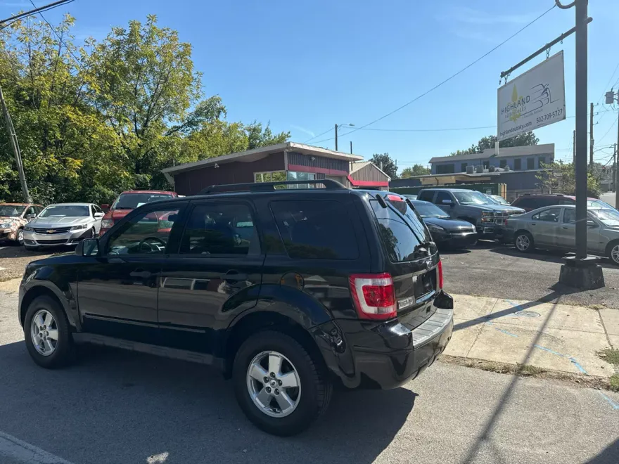 2012 Ford Escape XLT photo 1