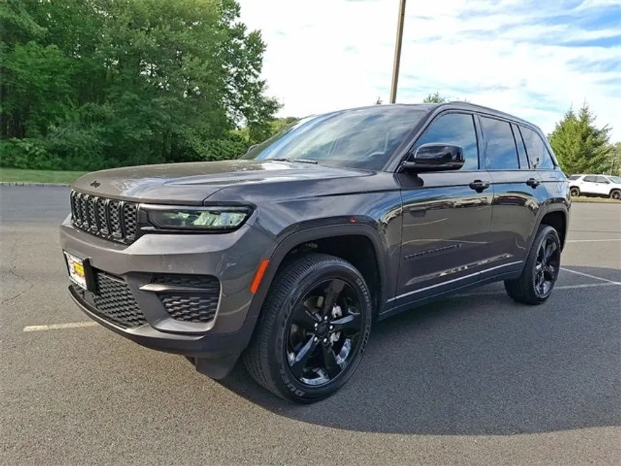 2024 Jeep Grand Cherokee Altitude X photo 1