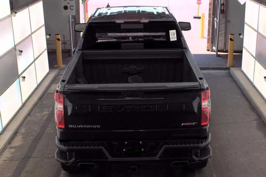 2022 Chevrolet Silverado 1500 RST photo 1