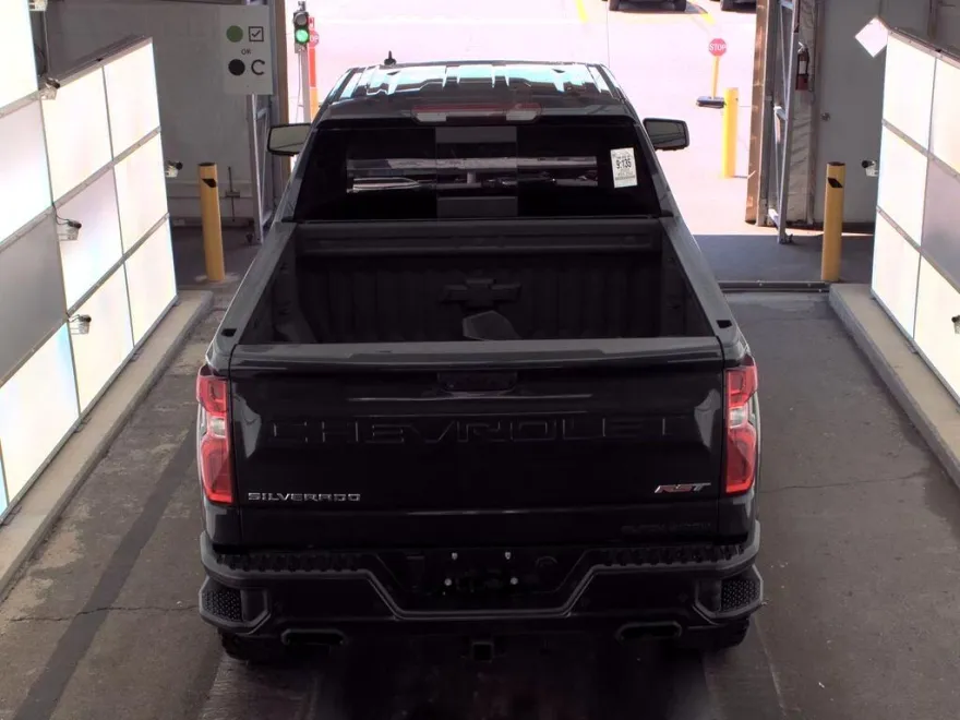 2022 Chevrolet Silverado 1500 RST photo 1