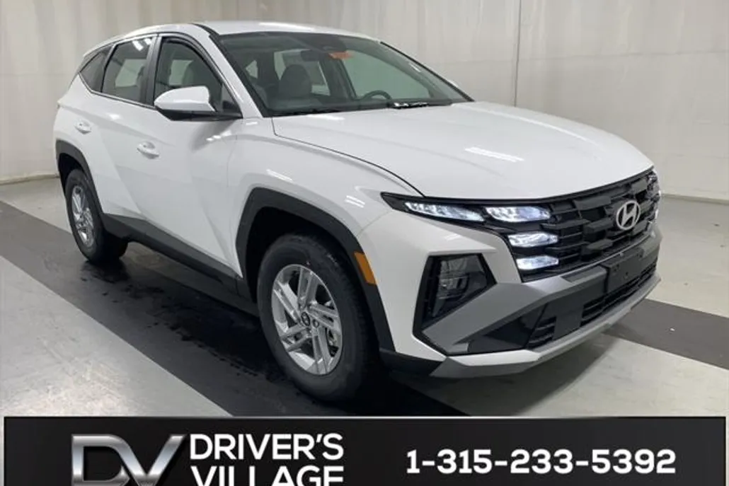 2025 Hyundai Tucson SE photo 1