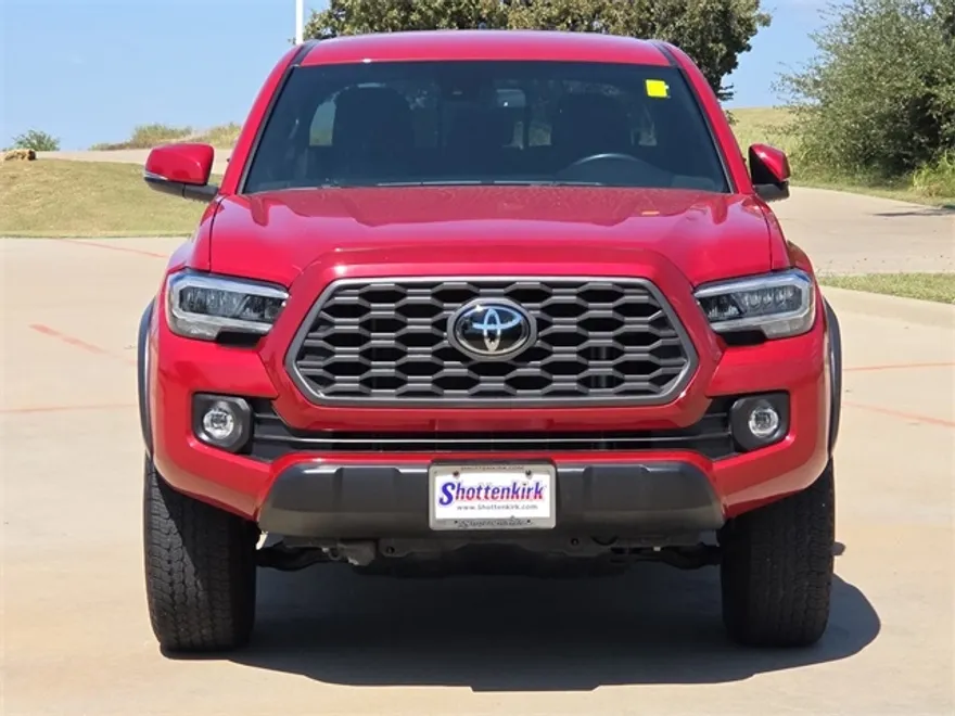 2021 Toyota Tacoma TRD Off-Road photo 1