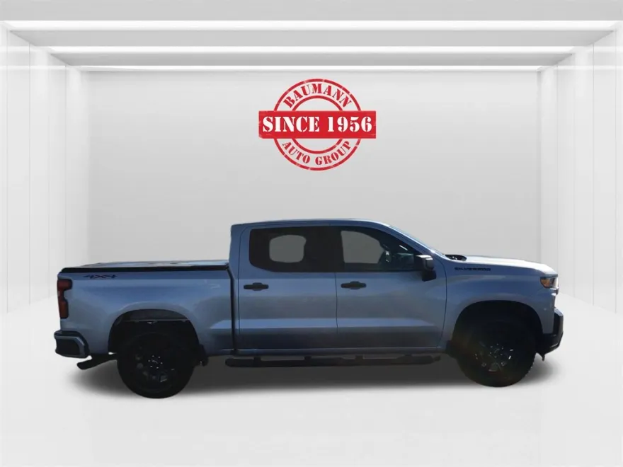 2021 Chevrolet Silverado 1500 Custom photo 1