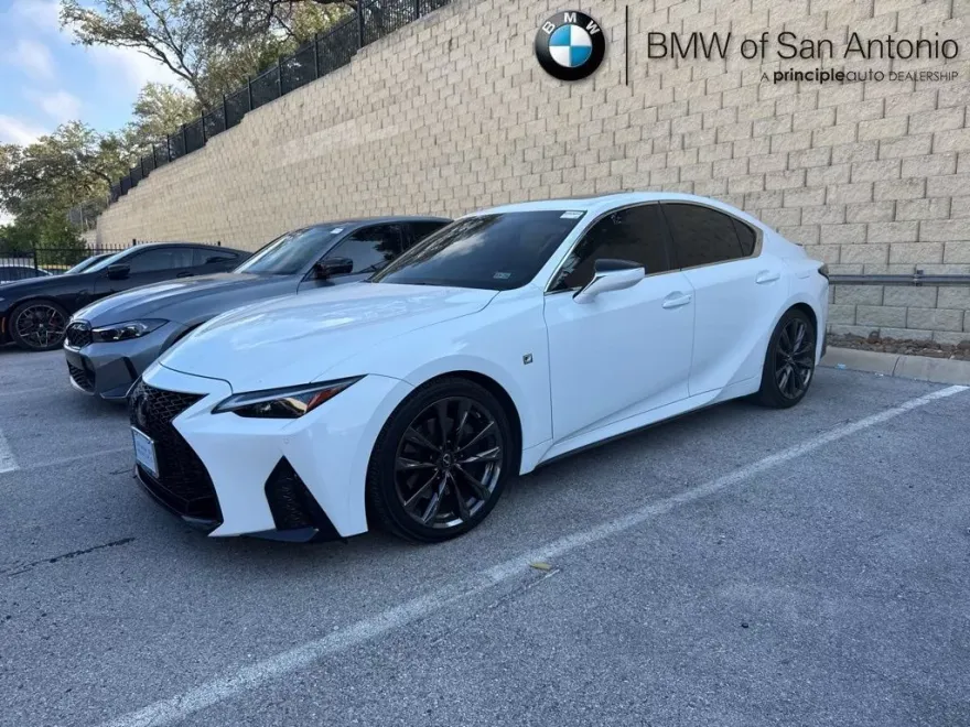 2021 Lexus IS 350 F SPORT photo 1