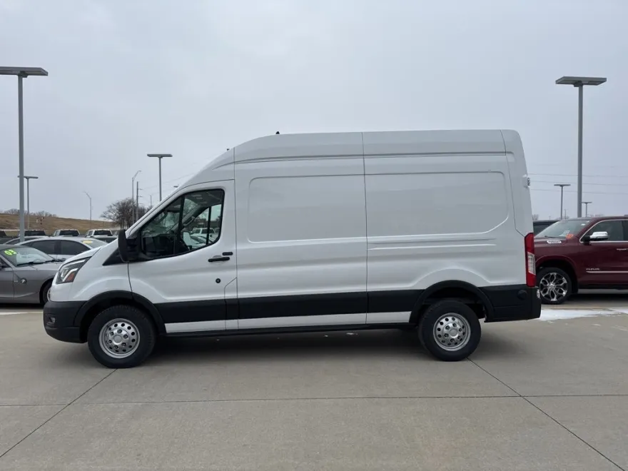 2024 Ford Transit photo 5