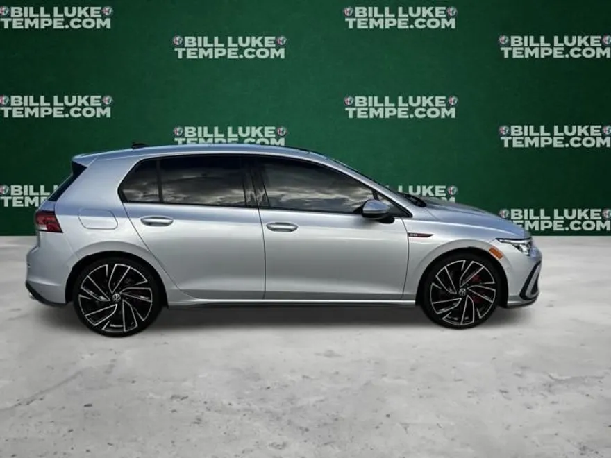 2022 Volkswagen Golf GTI Autobahn photo 2
