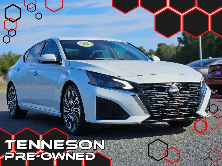 2024 Nissan Altima 2.5 SL photo 1