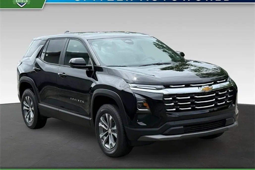 2026 Chevrolet Equinox LT photo 1