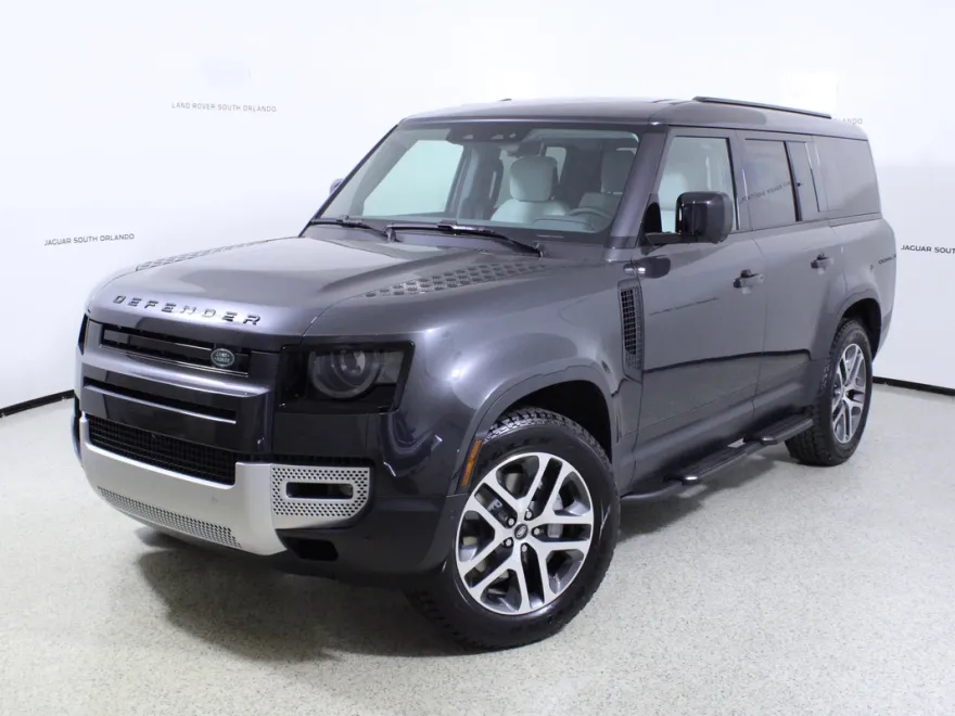 2025 Land Rover Defender 130 S photo 1
